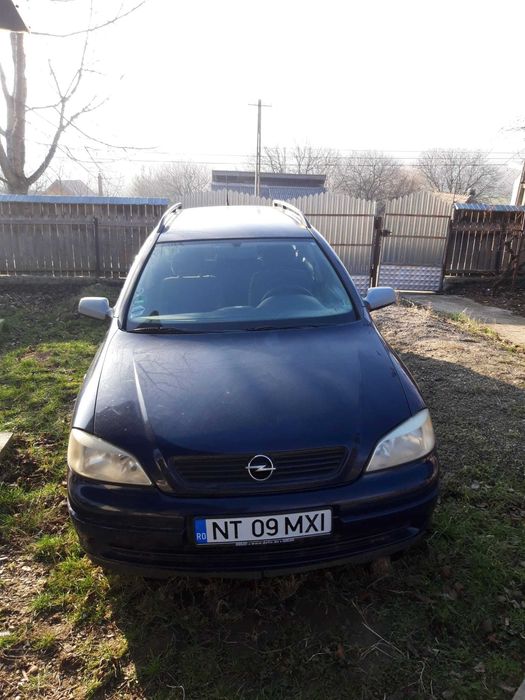 Vand opel astra pentru dezmembrari