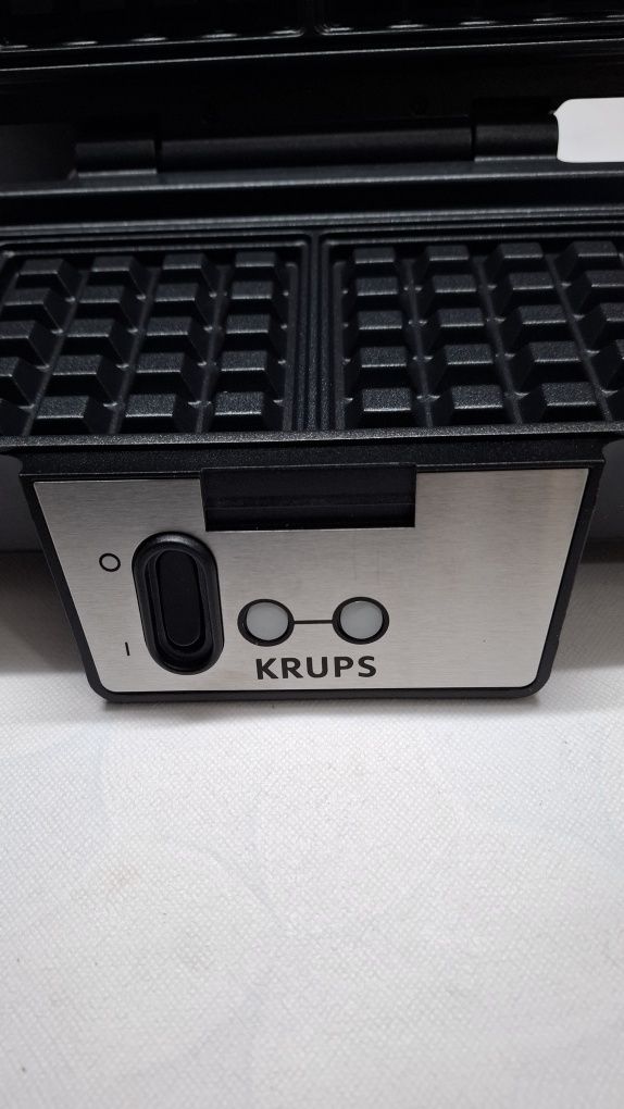 Гофретник Krups FDK 251, 850W за белгийски гофрети