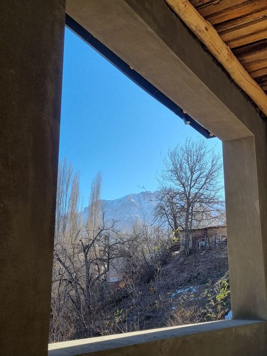 Чимган тог багрида дача сотилади