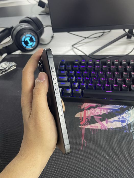 Iphone 15 pro 128 gb