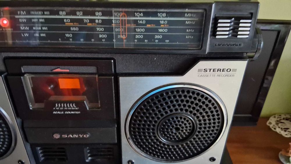 Radiocasetofon stereo Sanyo