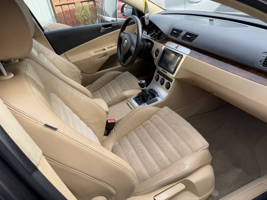 VW Passat 2.0 TDI 170 cp *** MOKKA BROWN *** HIGHLINE *** ADUS AZI