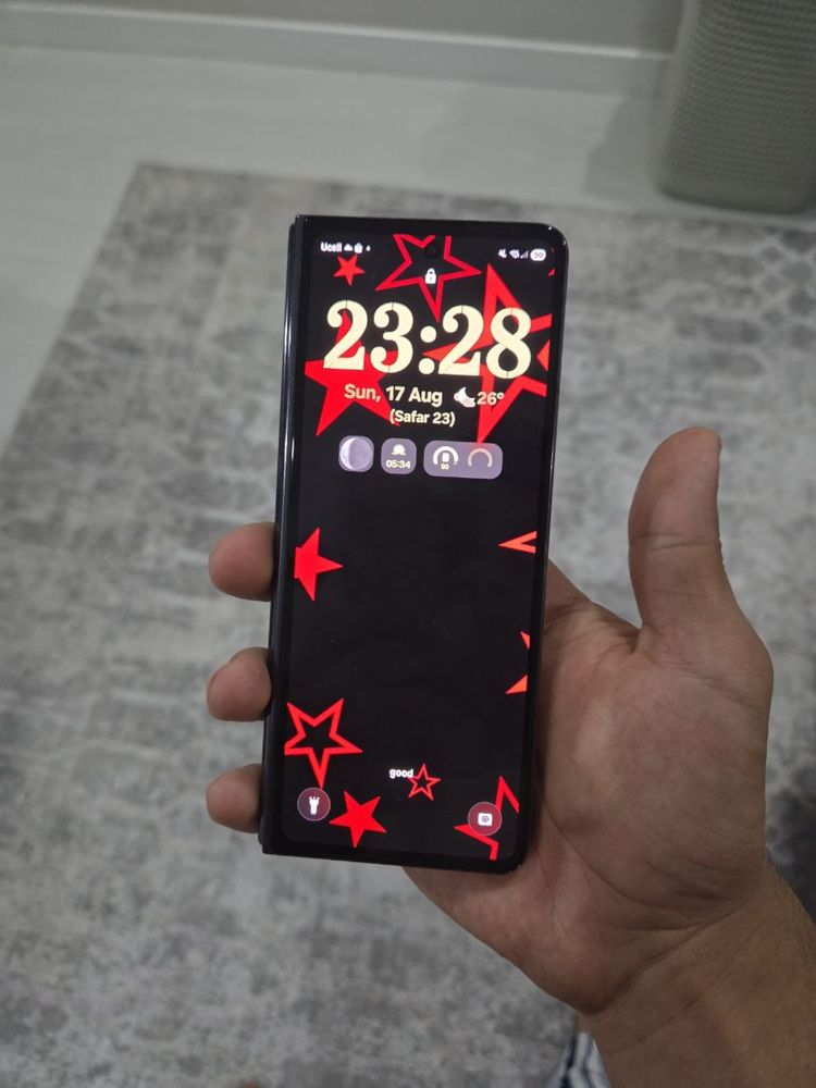 Samsung Z fold 5 12/512! ideal