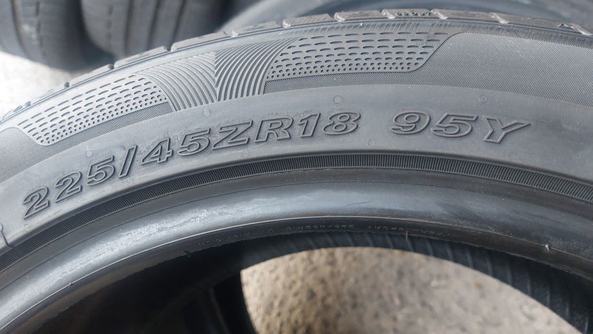 Летни гуми 225/45/18 Nexen N Fera Sport 2 броя