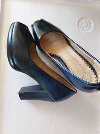Туфли 36 темно синие, с черным переливом