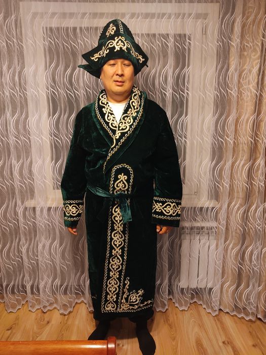 Продам национальные костюмы