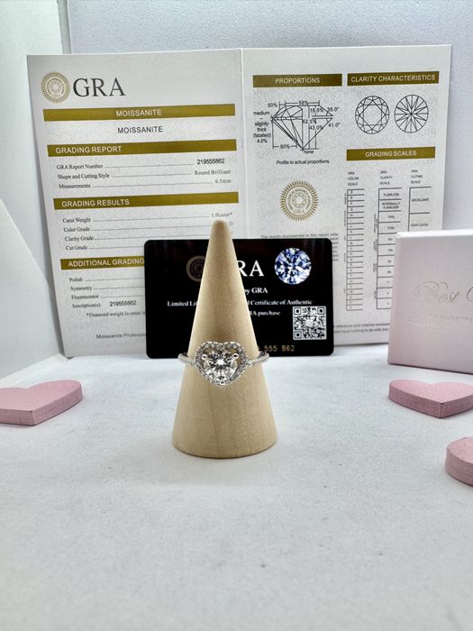 Сребърен пръстен с мойсанит (диамант) 1 карат