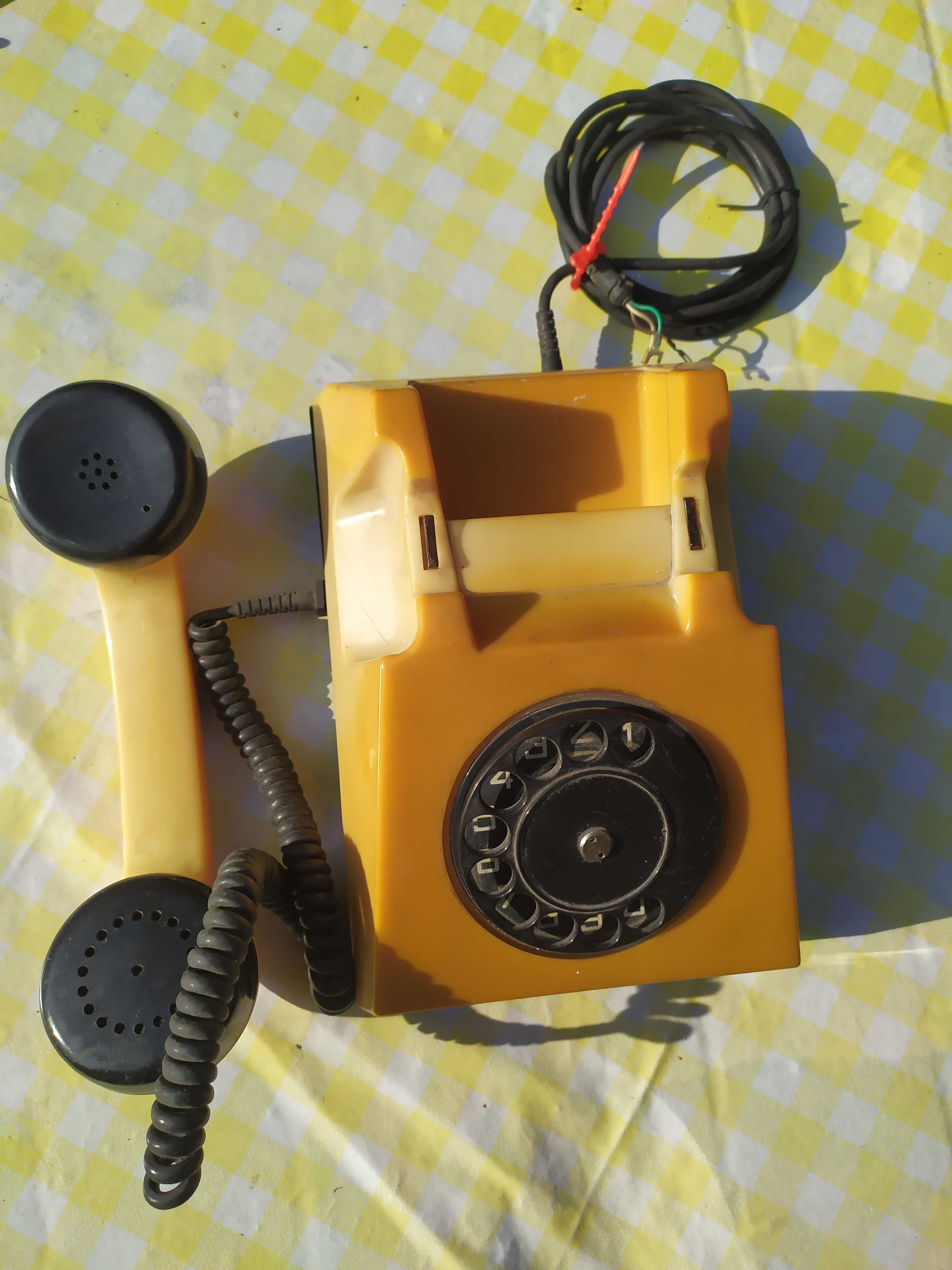 Telefon vechi romanesc cu disc
