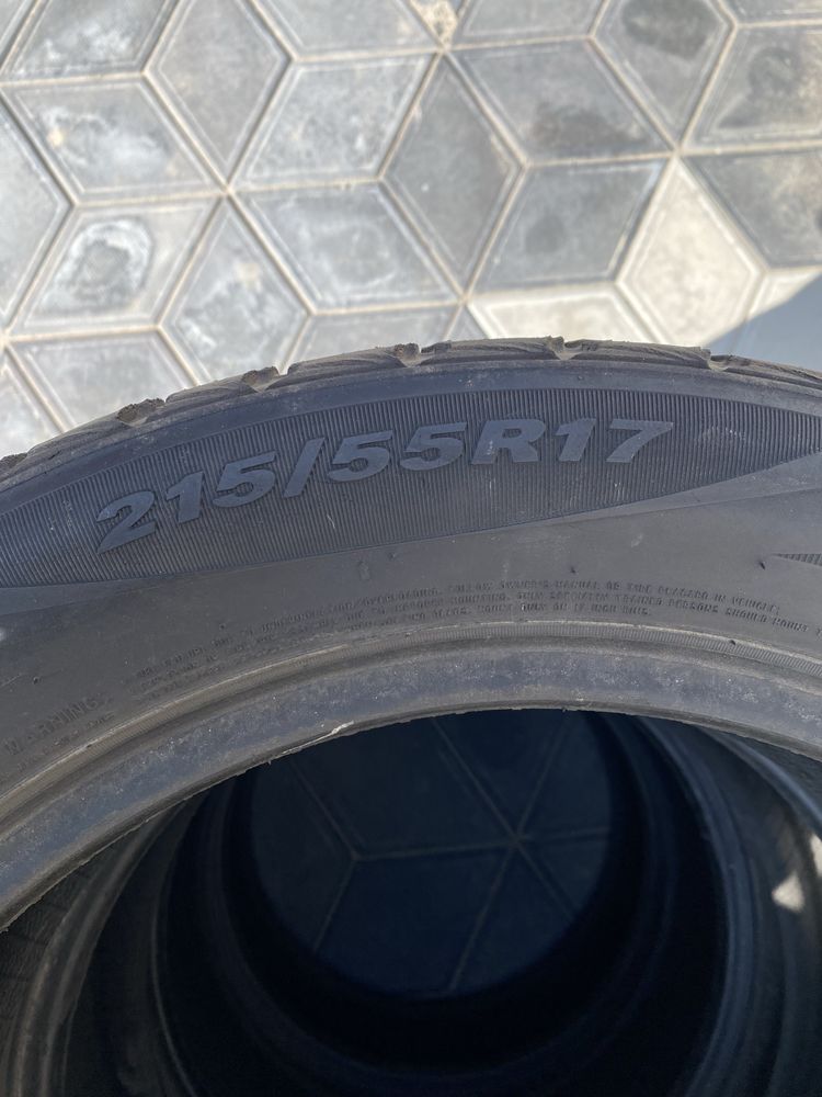 215/55/R17 Roadstone