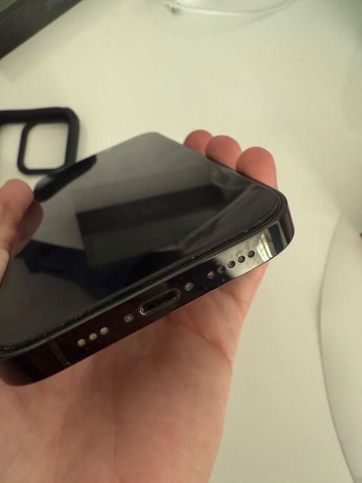 Iphone 14 pro (incarcator complet + husa)
