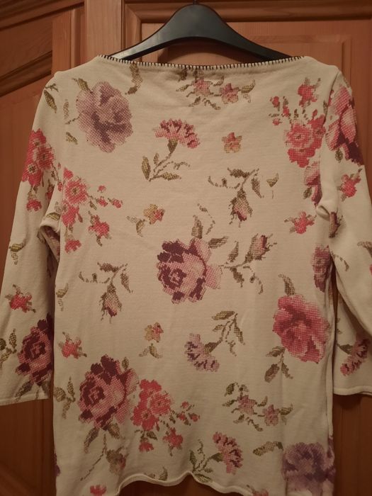 Pulover alb cu motiv traditional mărimea 40
