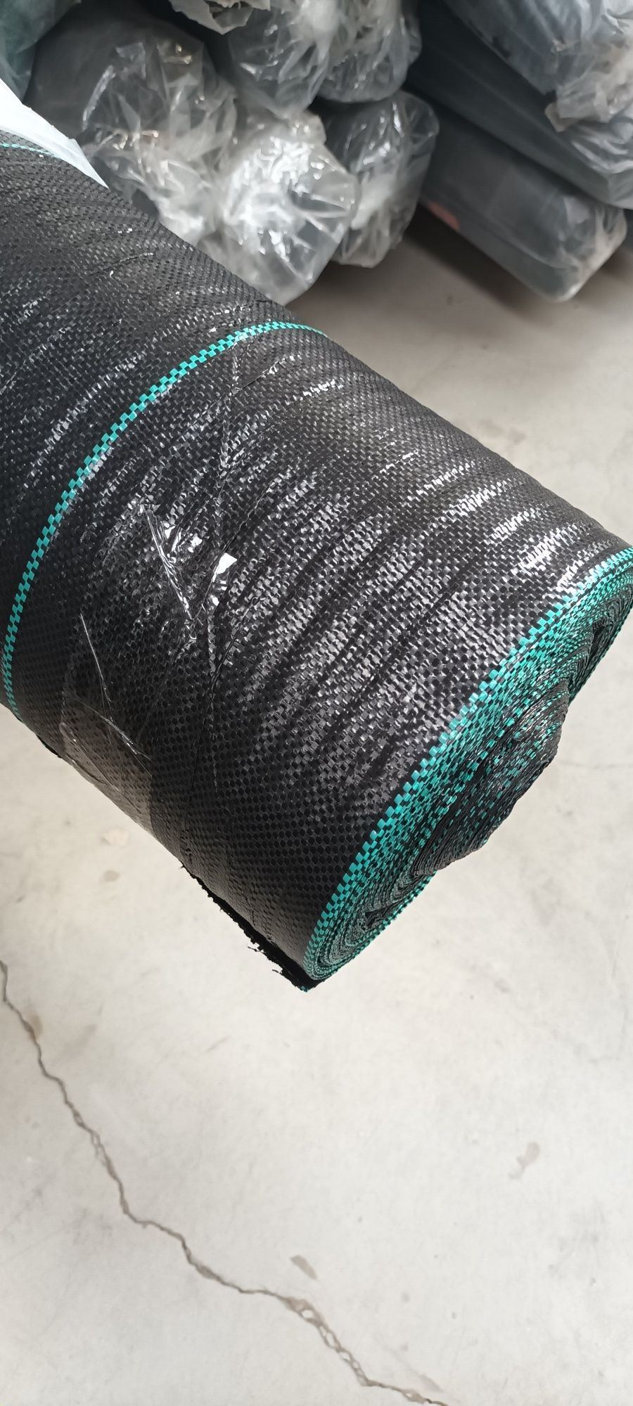 Folie AGROTEXTIL/Antiburuieni 100gr/m Tratat Uv!Diferite dimensiuni!