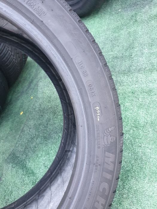 245.40.18 2x Michelin