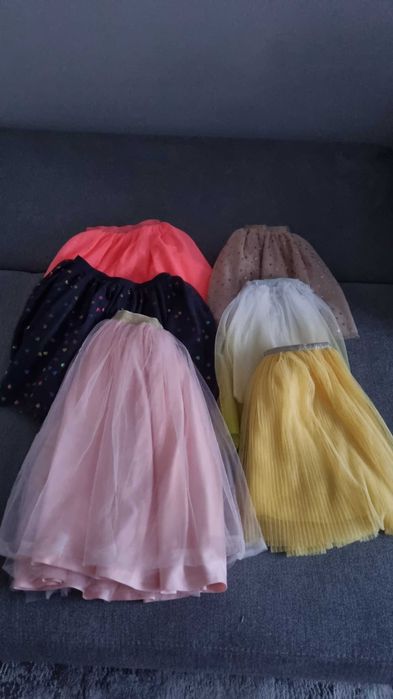 Fustite fetite,modele diferite.