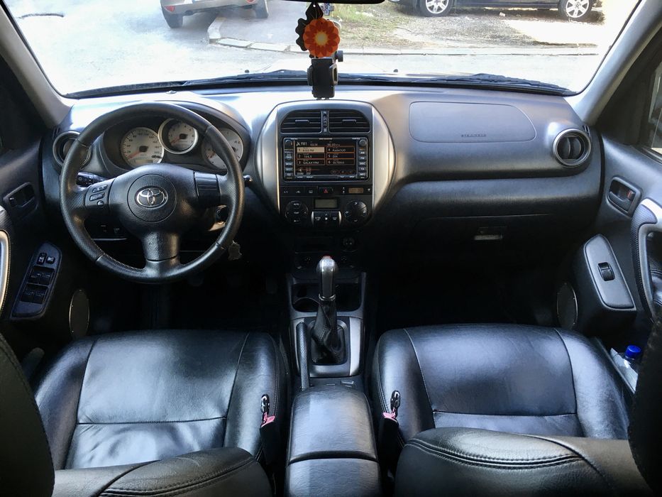 Toyota Rav 4, facelift, 2.0 diesel, 4x4 permanent !