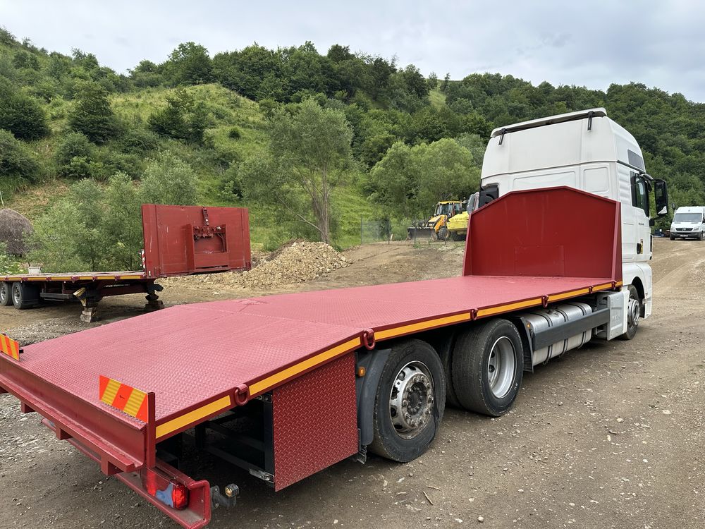 Vând MAN TGX 26.440 auto platformă transport utilaje
