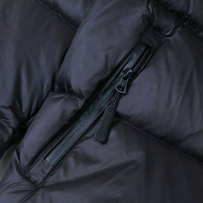 Burberry яке! ЧИСТО НОВО!