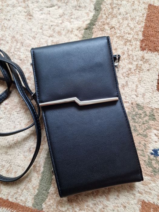 Дамска чанта чисто нова