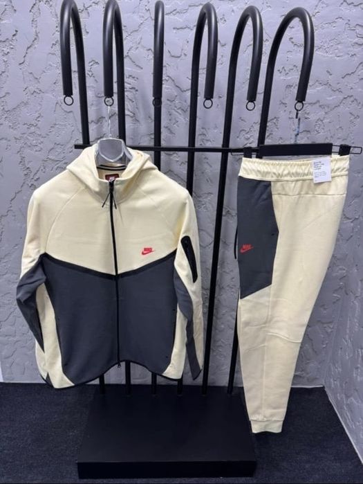 BRANDEX-Спортен екип Nike!!!