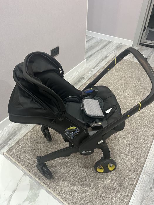 Коляска-автокресло продам срочно