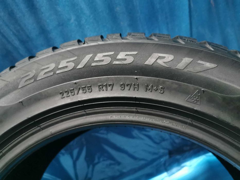 225 55 17 pirelli m+s 4 buc