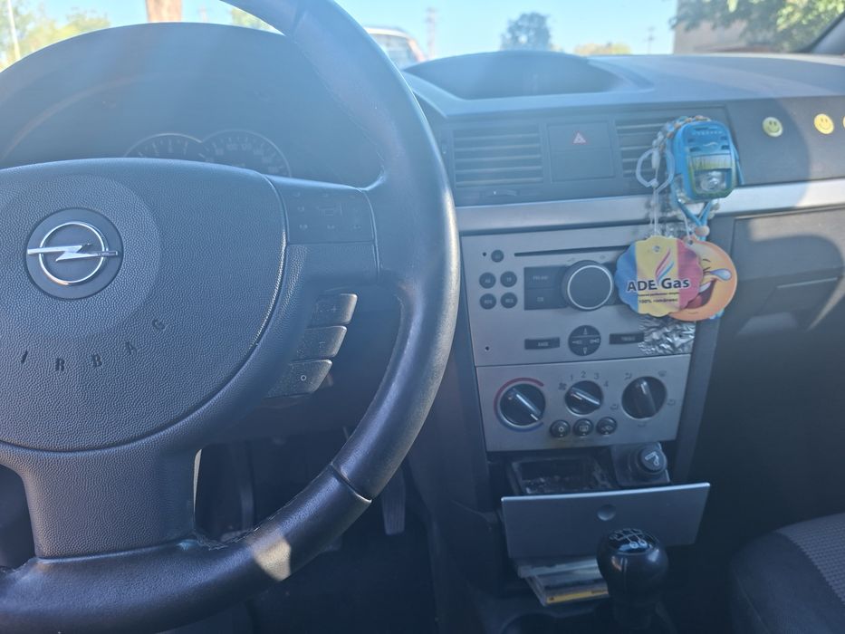 Opel Meriva 1.4 benzina din 2005