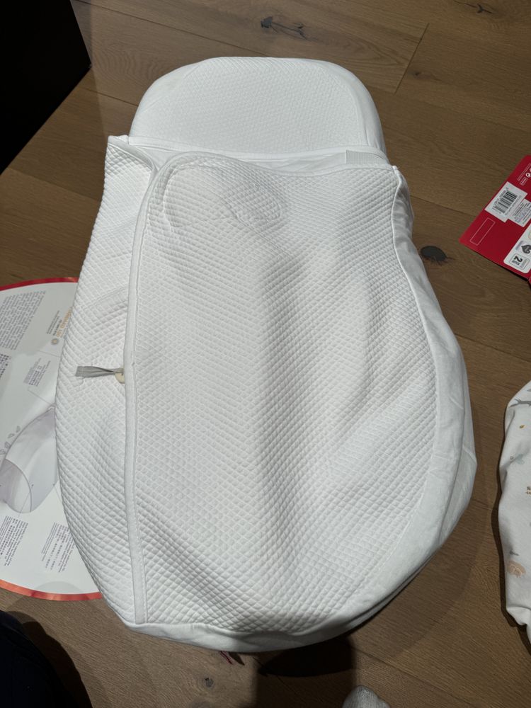 Red Castle Cocoonababy анотонично гнездо + 2 чаршафа и завивка. НОВО