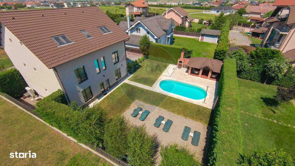 Pensiune cu piscină de vânzare în "Beverly Hills" , Sânmartin