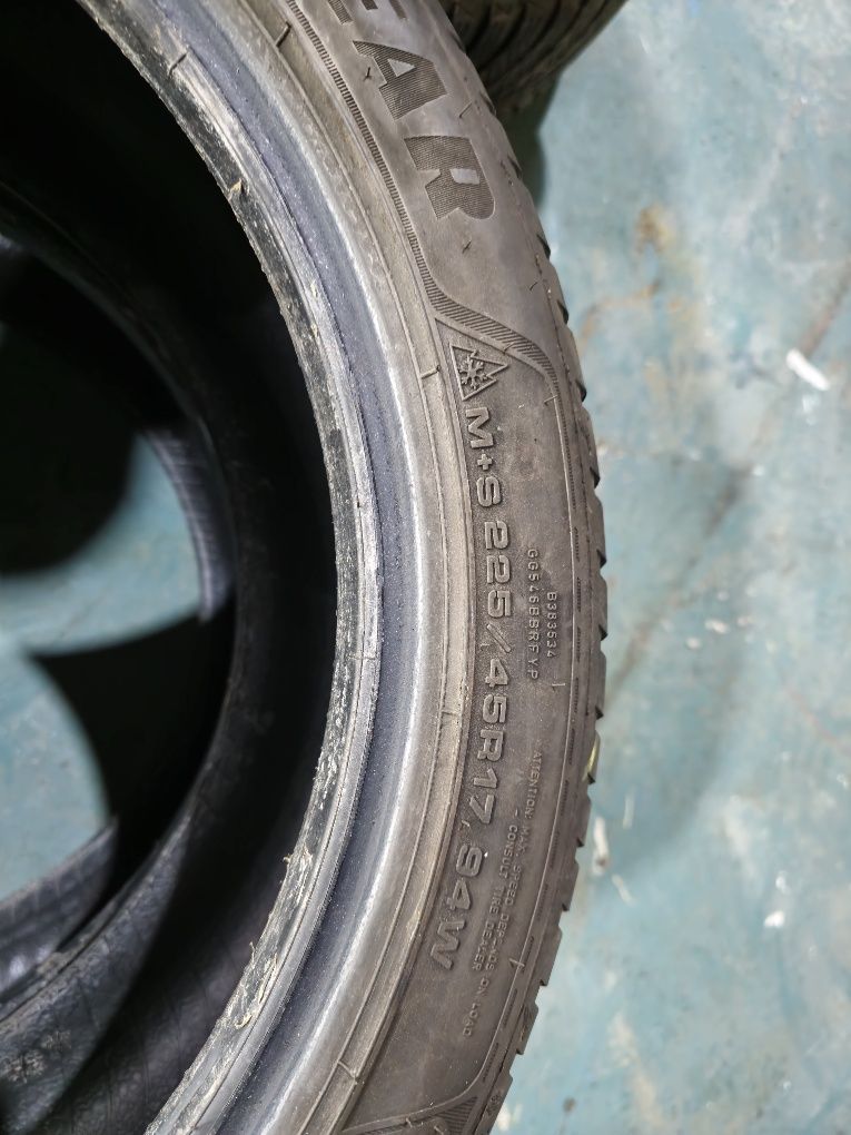 2x 225/45/17 M+S ALLSEASON GOODYEAR 6MM 2020 Stare impecabila