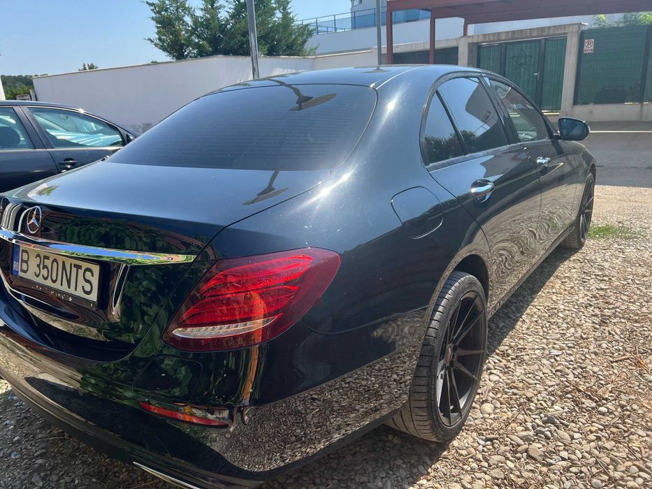 Mercedes-Benz E350e 2018 Plug-in Hybrid, AIRMATIC, NIGHT PACKAGE, Full