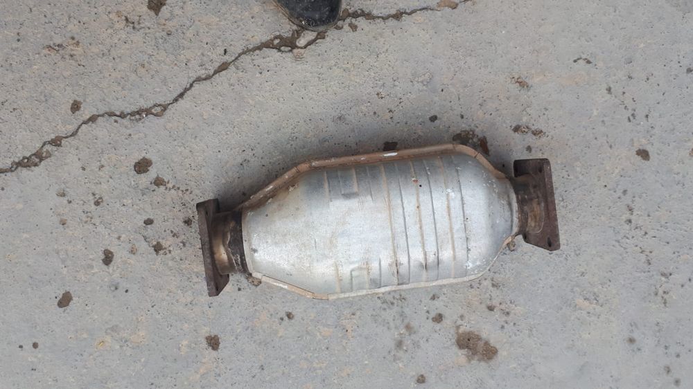 Продам катализатор от Нексия