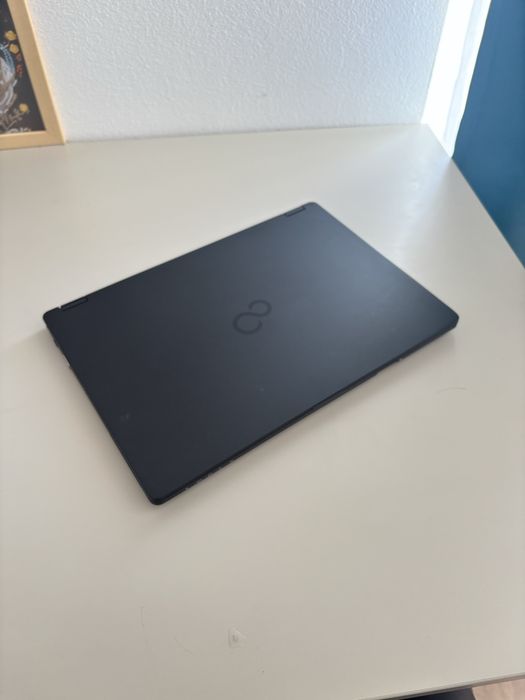 Fujitsu lifebook U748• i7-8565u• 16gb ram• SSD Samsung 256