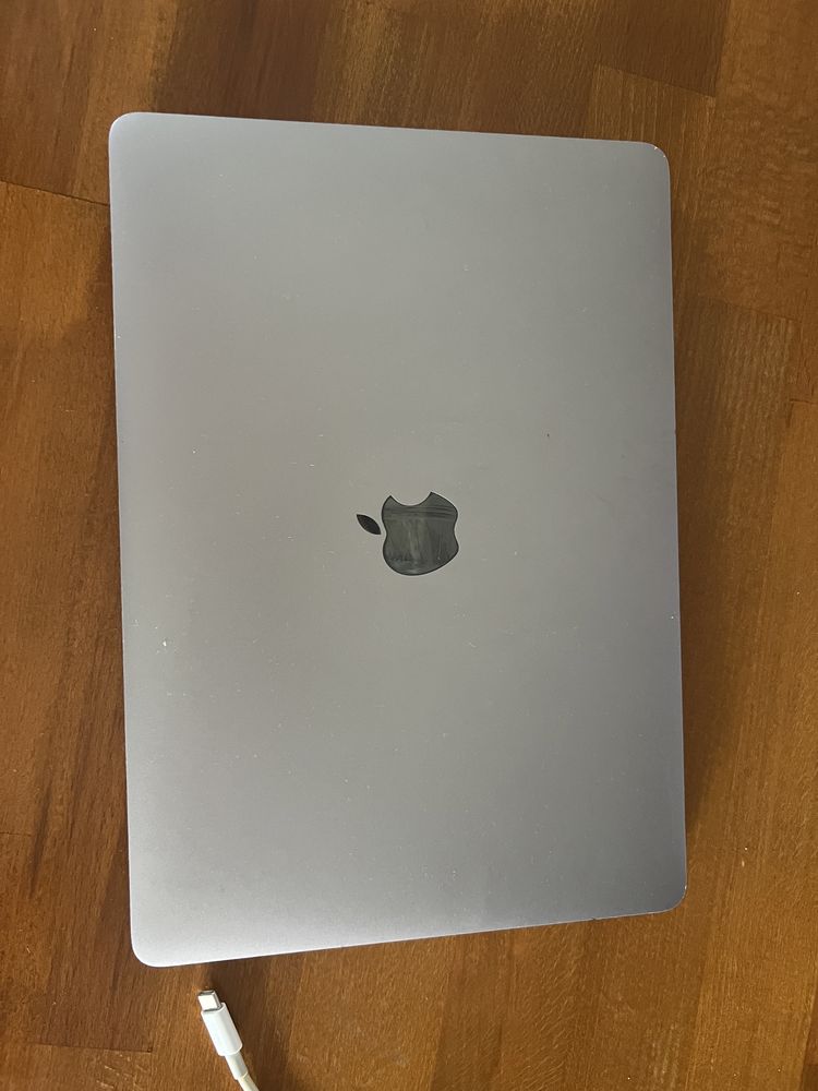 MacBook Pro 13 din 2017