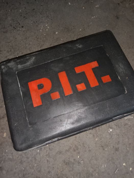 Продам Перфоратор Срочно