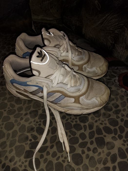 Маратонки Adidas 46 номер