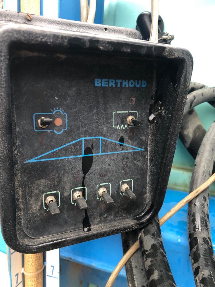 Pulverizator Berthoud 1000 litri de vanzare