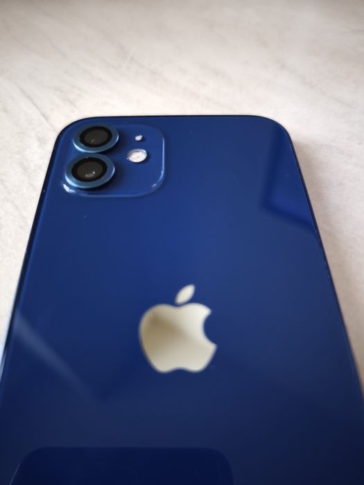 iPhone 12 64GB, Blue + 3 кейса и magnetic wallet