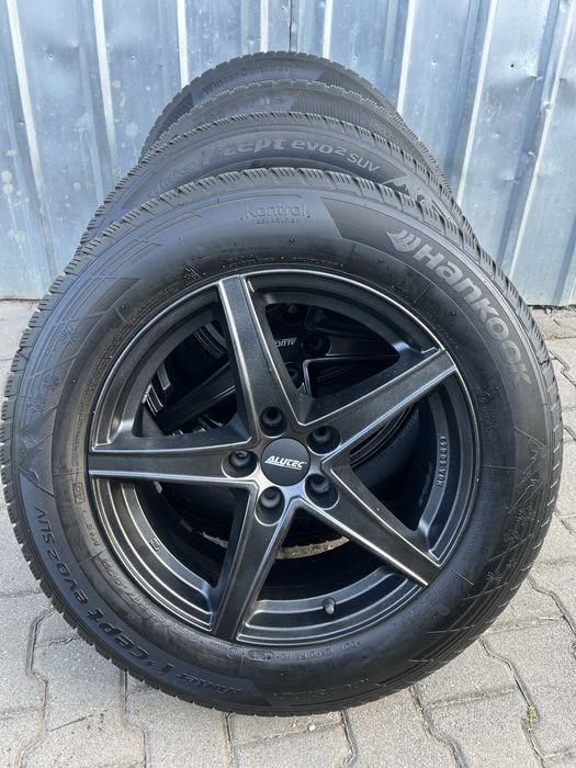 Jante 5x112mm, anvelope iarna 215/65 R17, VW Tiguan Audi Q3 Seat Skoda