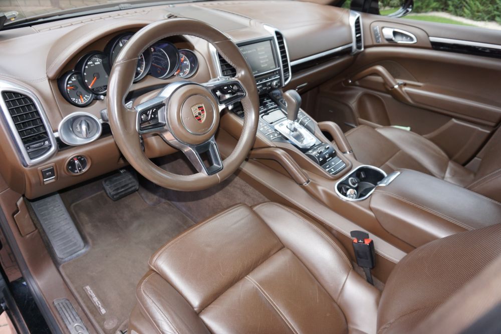 Porsche Cayenne facelift/packet GTS/faruri led/Apple Carplay