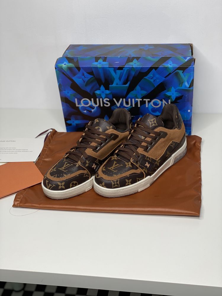 Adidasi Louis Vuitton Model Nou