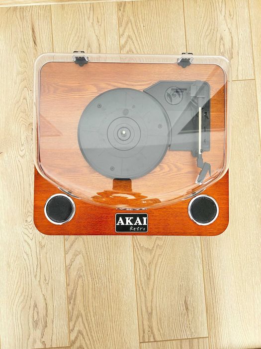 Pick-up AKAI , MODEL - ATT-11BTN