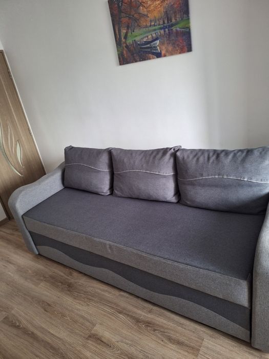 Vând canapea extensibila
