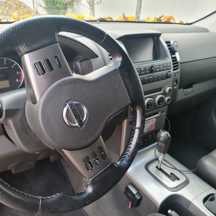 Nissan Pathfinder 2.5 diesel
