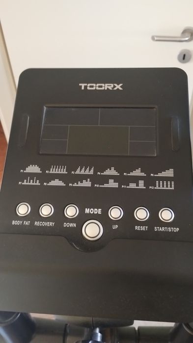 Vând bicicleta eliptica