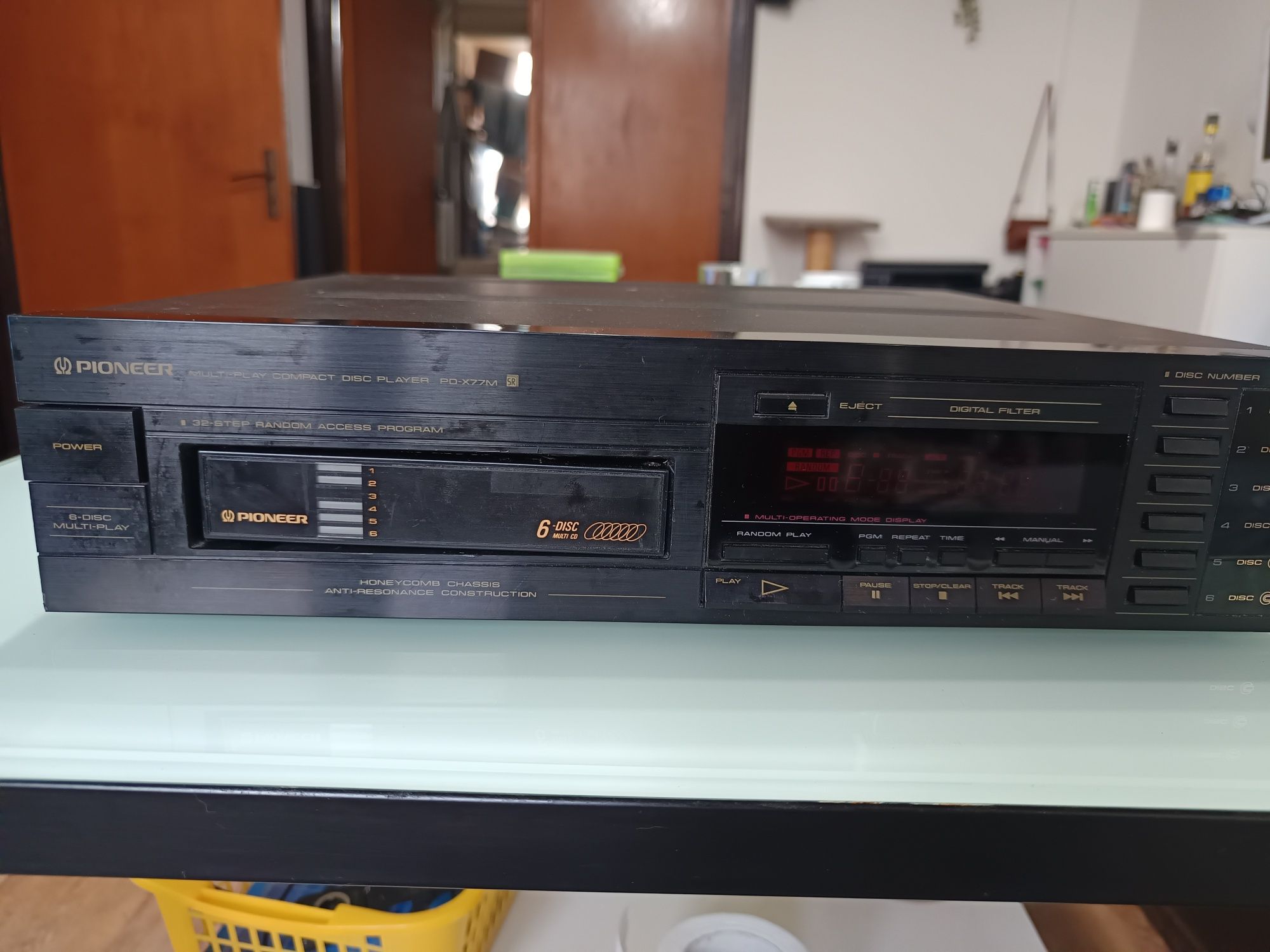 Cd player pioneer pdx77m 5cd si Technics  slpg470a defecte