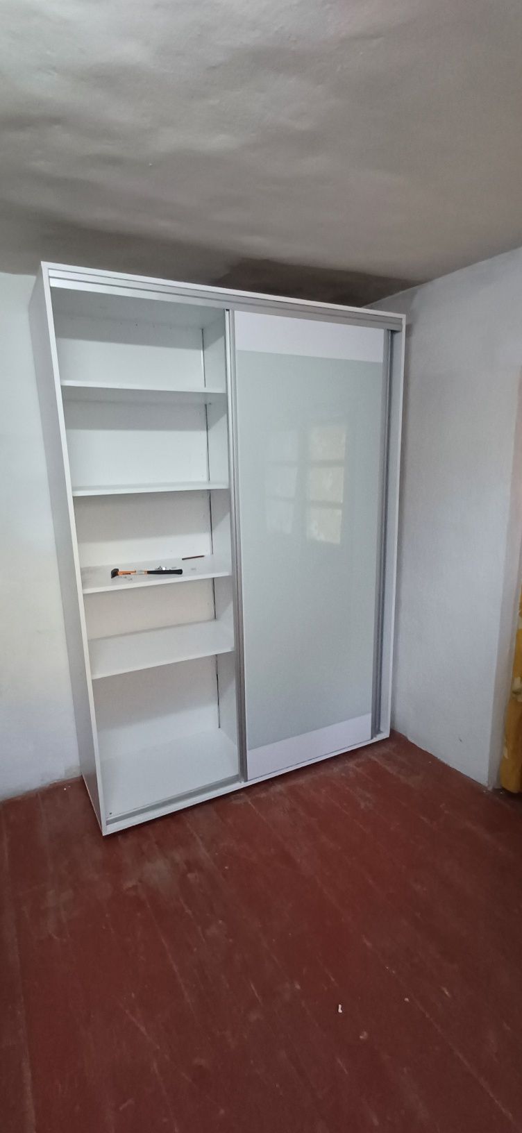 Montam mobila La dom clientului