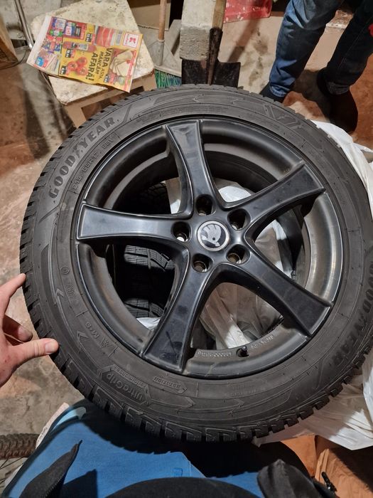 Roti iarna 215 55 17 Volkswagen Passat Golf / Skoda Superb Octavia