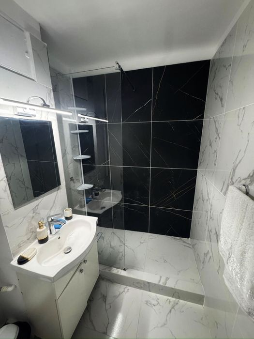 Inchiriez apartament si garsoniera in regim hotelier