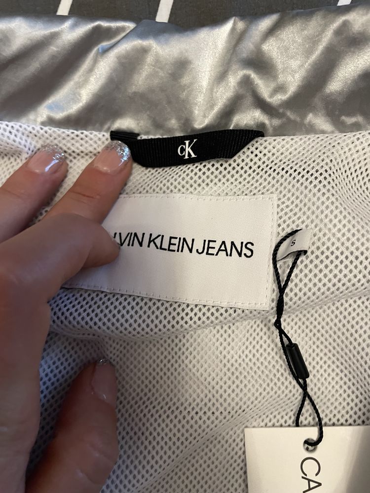 Дамско преходно яке Calvin Klein-оригинално