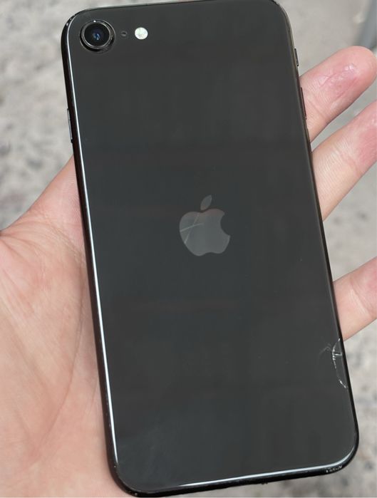 Айфон се се се 64 гб